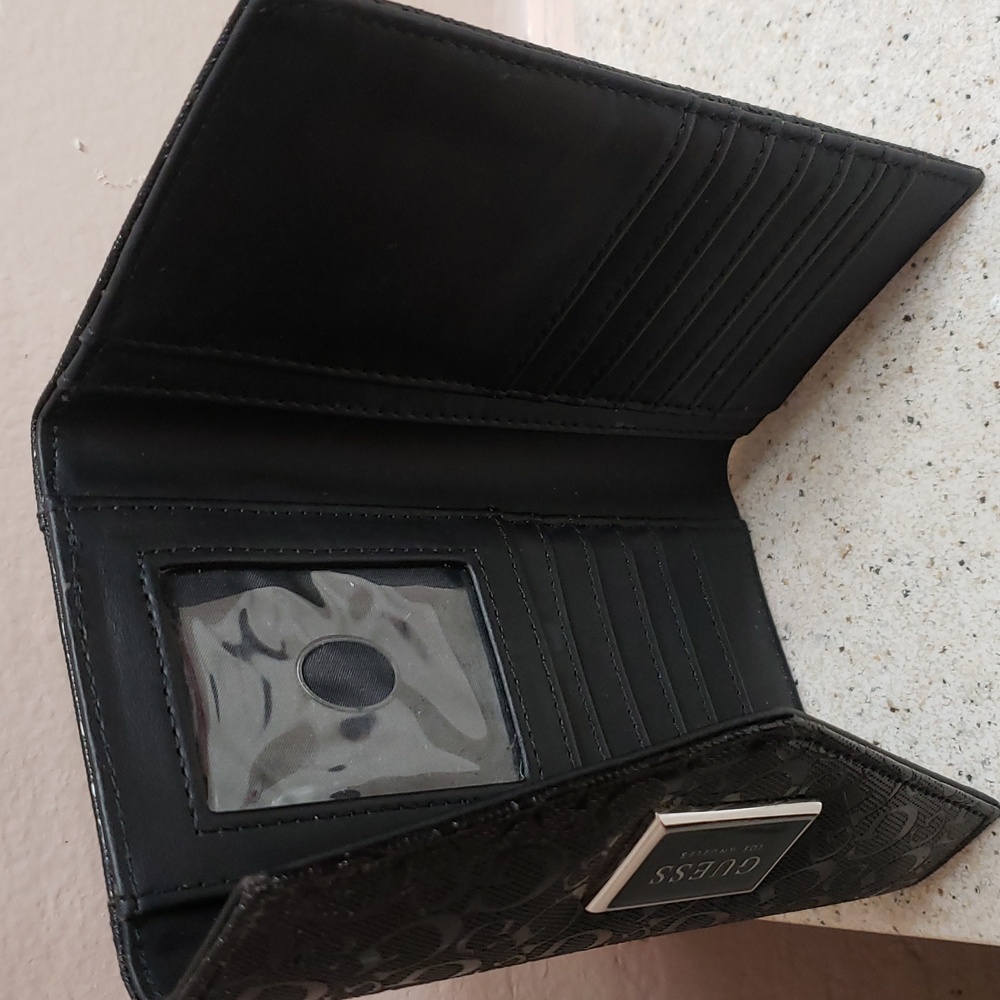 Guess Wallet⁰ - Picture 4 of 4